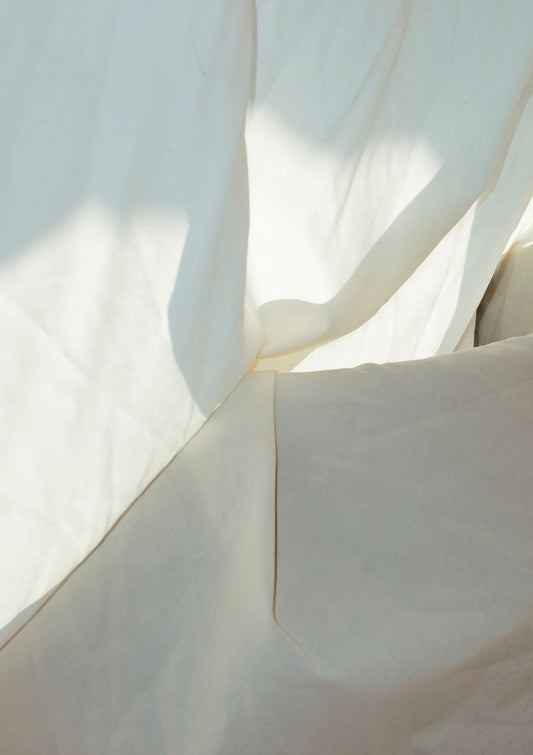 Wrinkled fabric / minimal style photo print