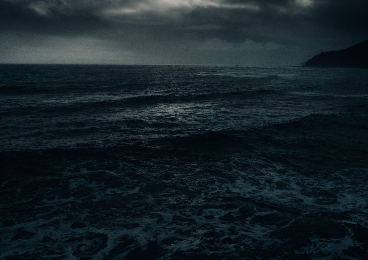 Light upon the sea in Lyme Regis