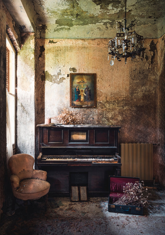 Abandoned Piano in Decay