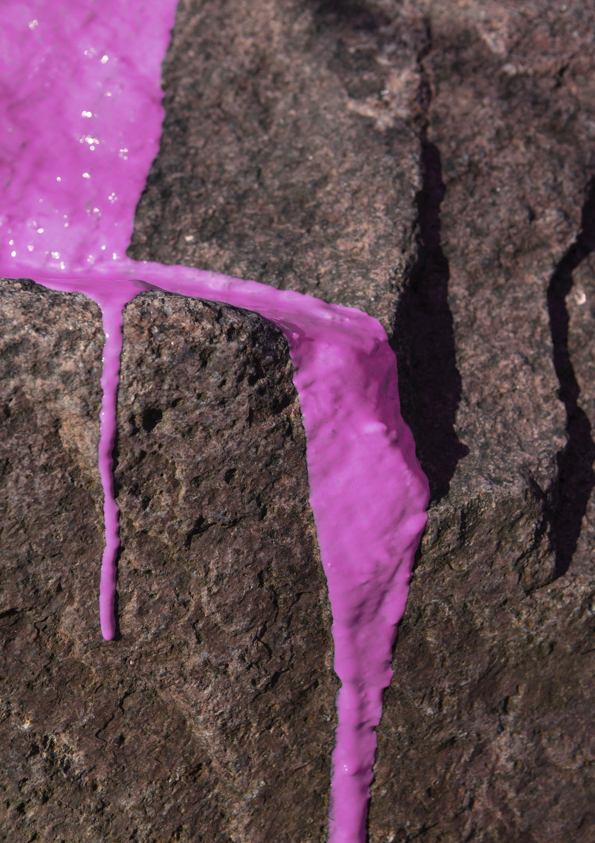 Odd liquid on a stone / minimal style photo print