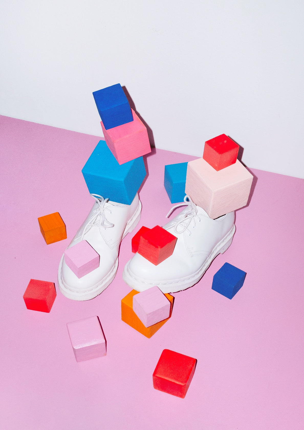 Lace shoes and geometric colour cubes