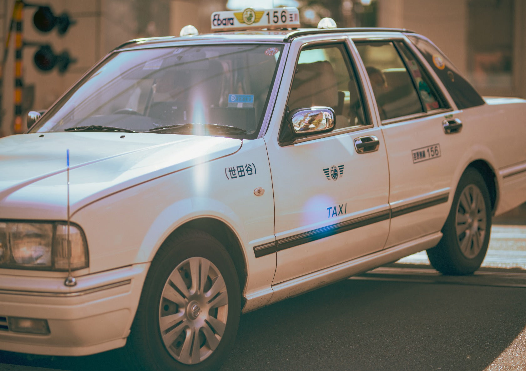 White Taxi - Ebara 156