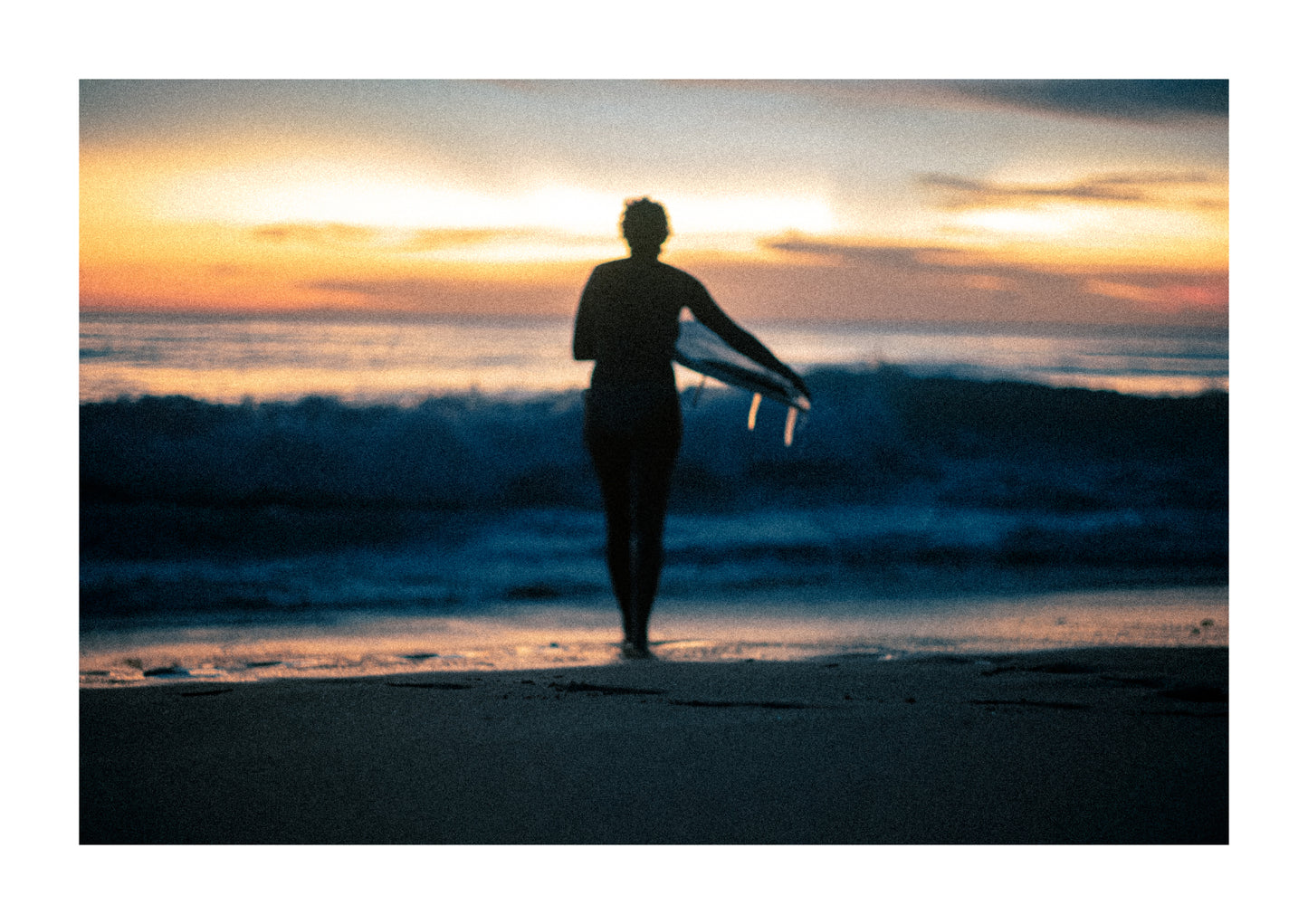 Surf at Dreamland, Bali.